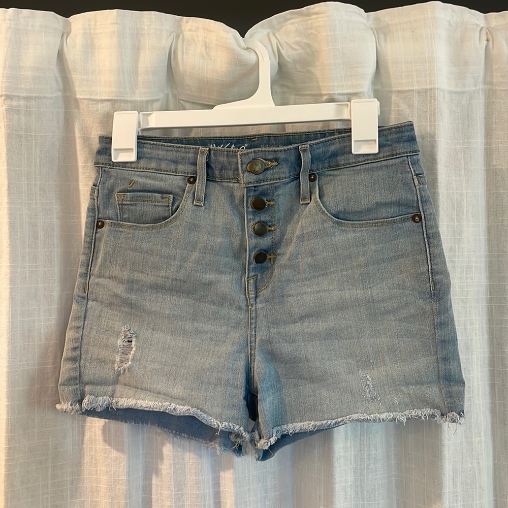 High Waisted Denim shorts, size 6 (waist 28).